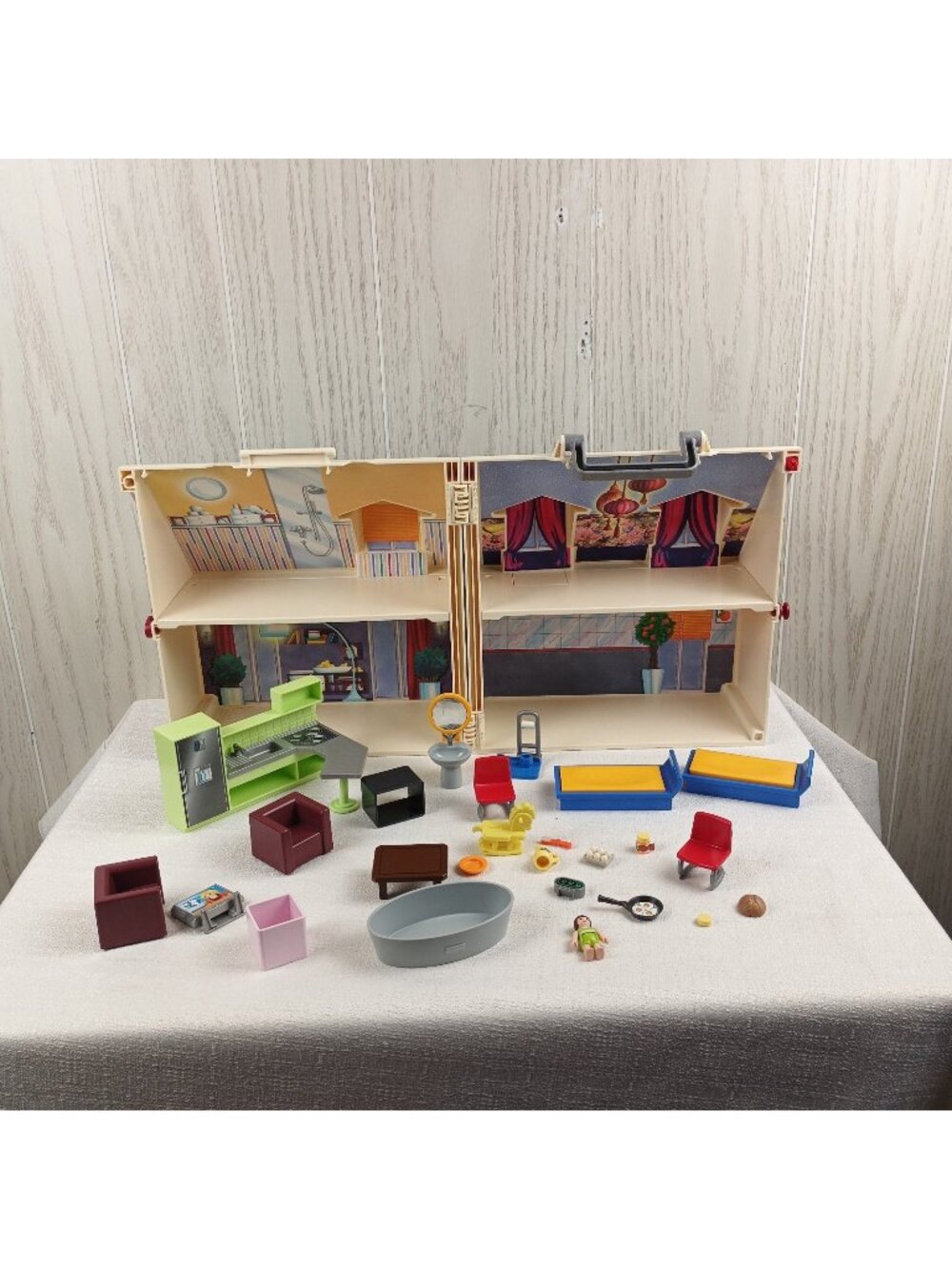 2005 Playmobil Geobra Take Along Doll House Incomplete Few Accessories